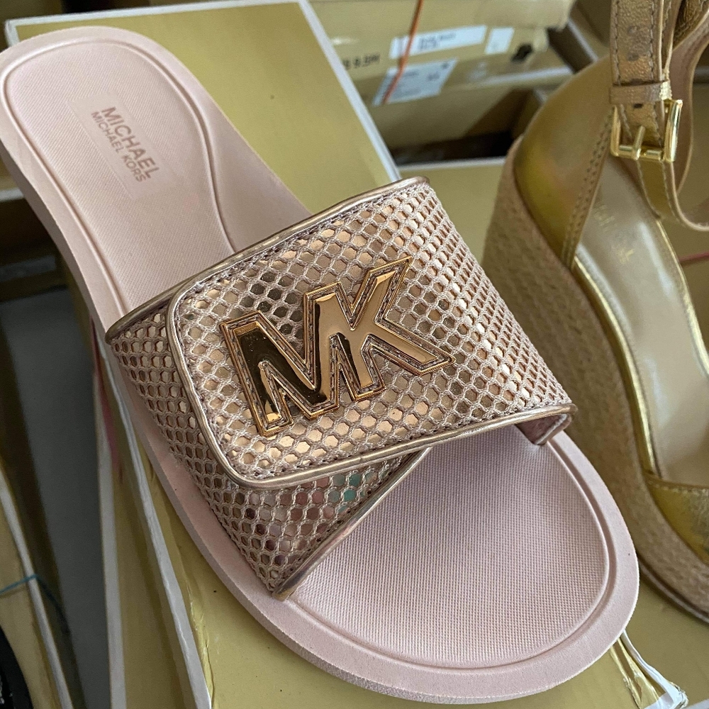 Michael Kors 100%Authentic W/Tags